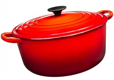 Taylor Swift dans une fausse publicité Le Creuset : que faire face à de telles arnaques ?